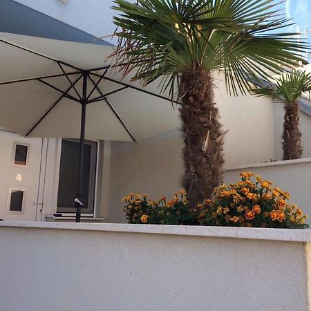 Apartmani Mane Trogir Eksteriør billede