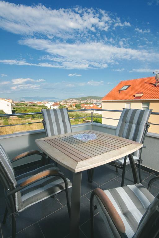 Apartmani Mane Trogir Eksteriør billede