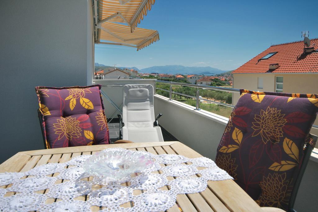 Apartmani Mane Trogir Eksteriør billede