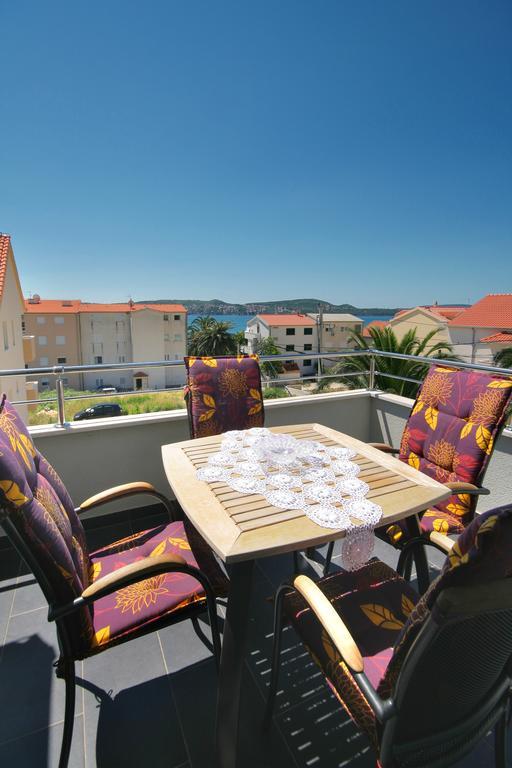 Apartmani Mane Trogir Eksteriør billede