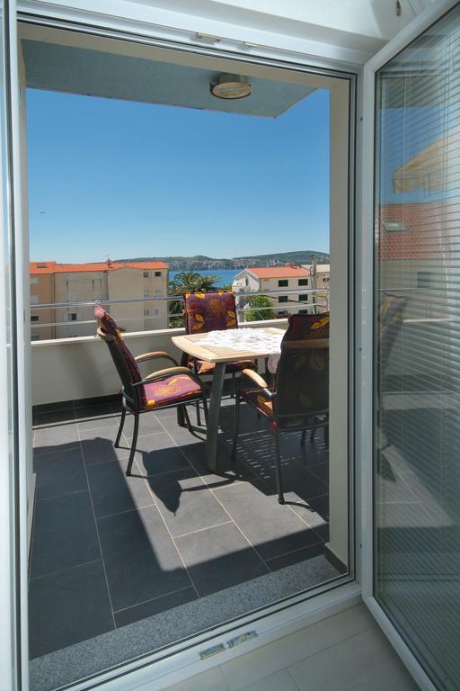 Apartmani Mane Trogir Eksteriør billede