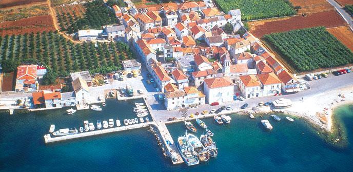 Apartmani Mane Trogir Eksteriør billede